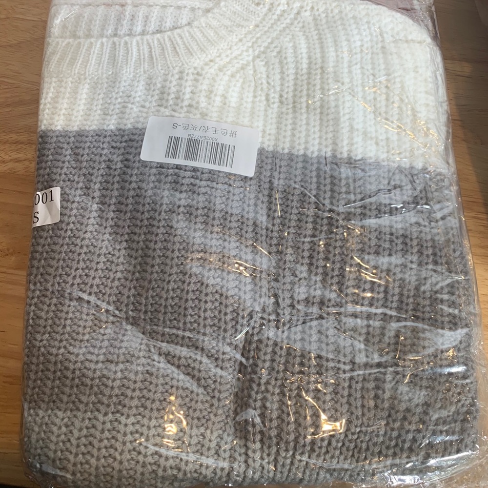 Multi Colored Sweater - Picture 7 of 14